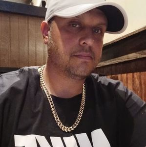 Meet your Posher, Carlos